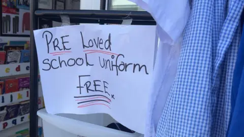 A hand-written sign which reads 